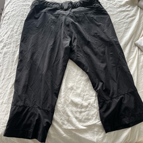 Salomon cropped size 12 pants - Picture 2 of 3